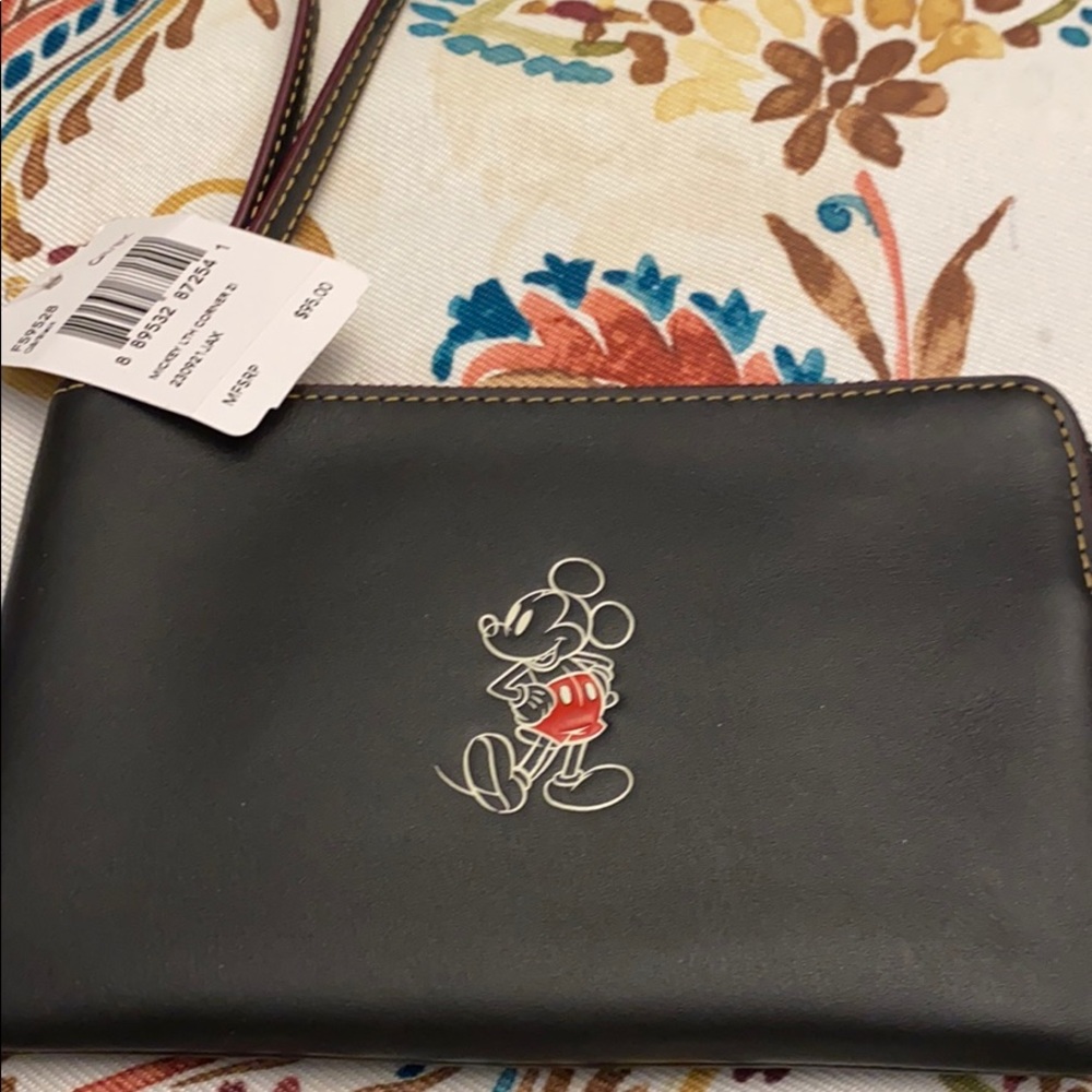 COACH LEATHER WRISTLET MICKEY MOUSE